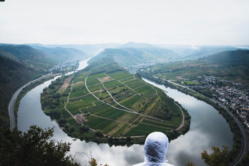 Best Ultralight Rain Jackets and Waterproof Gear for 2026: Breathable, Packable, and Durable Options